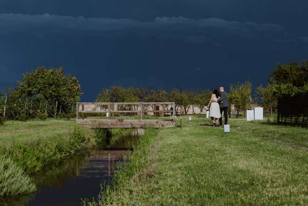 un temporale si avvicina a Burano Venissa